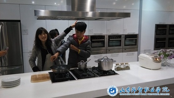 參觀(guān)照片2.jpg 參觀(guān)照片2.jpg